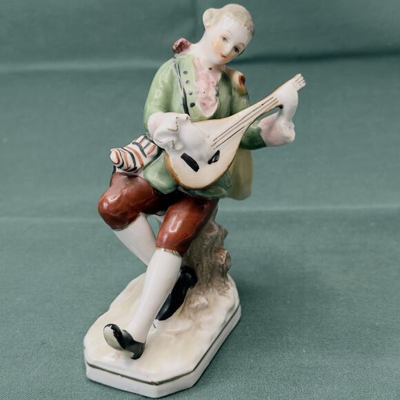 Occupied Japan Figurine 18th Century Man w/Mandolin Hand Painted 1945-1952 VTG - Picture 11 of 11